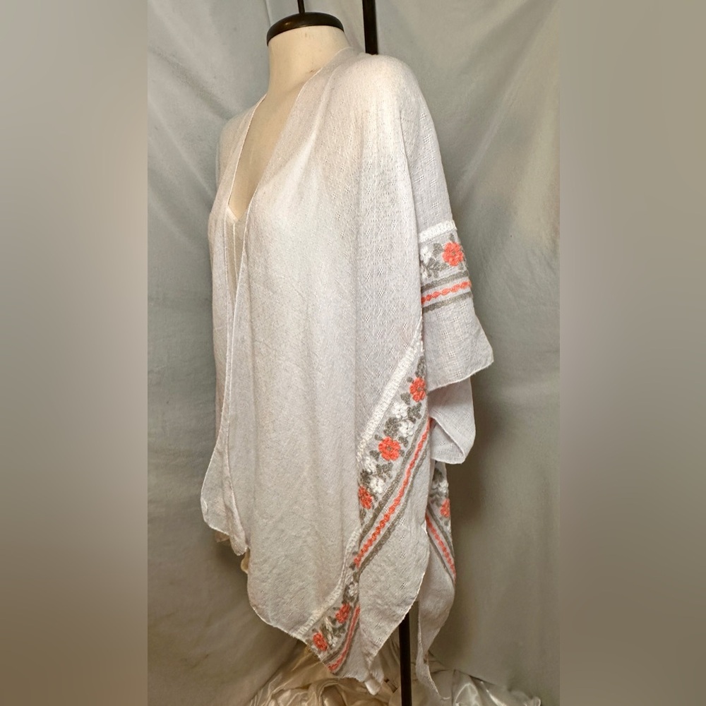 Boho Embroidered Kimono Wrap White Floral Shawl One Size